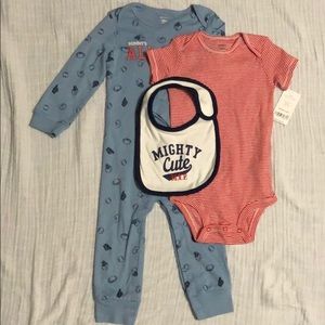 Carter’s 3 piece set. 18m